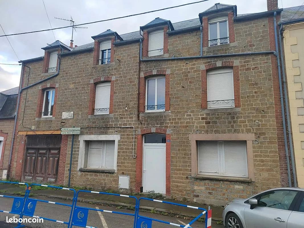 Immeuble 25 pièces 572 m² - Photo 1