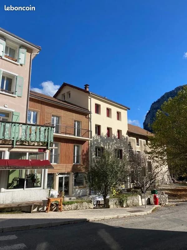 Immeuble de rapport 272 m² - Photo 1