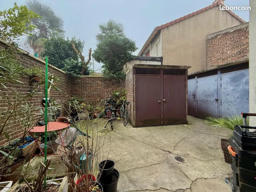 Immeuble 250 m² - Photo 1