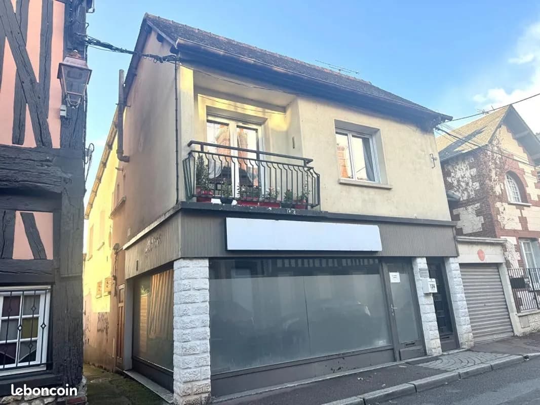 Immeuble 168 m² - Photo 1