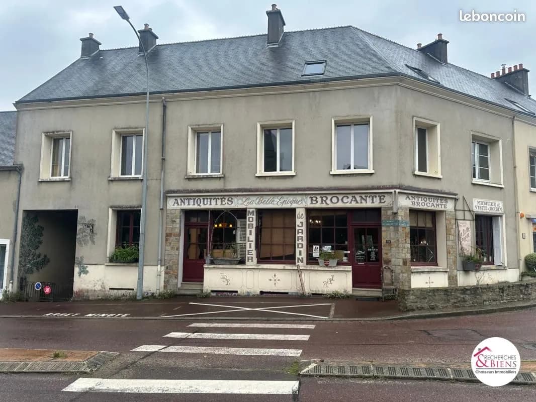 Immeuble 250 m² - Photo 1