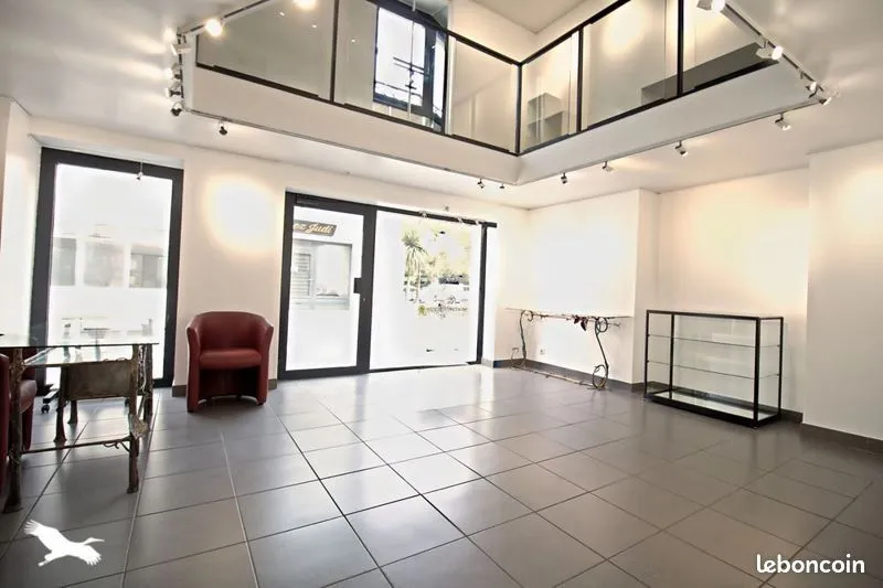 Immeuble 89 m² - Photo 1
