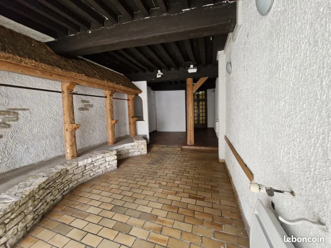 Immeuble 256 m² - Photo 1