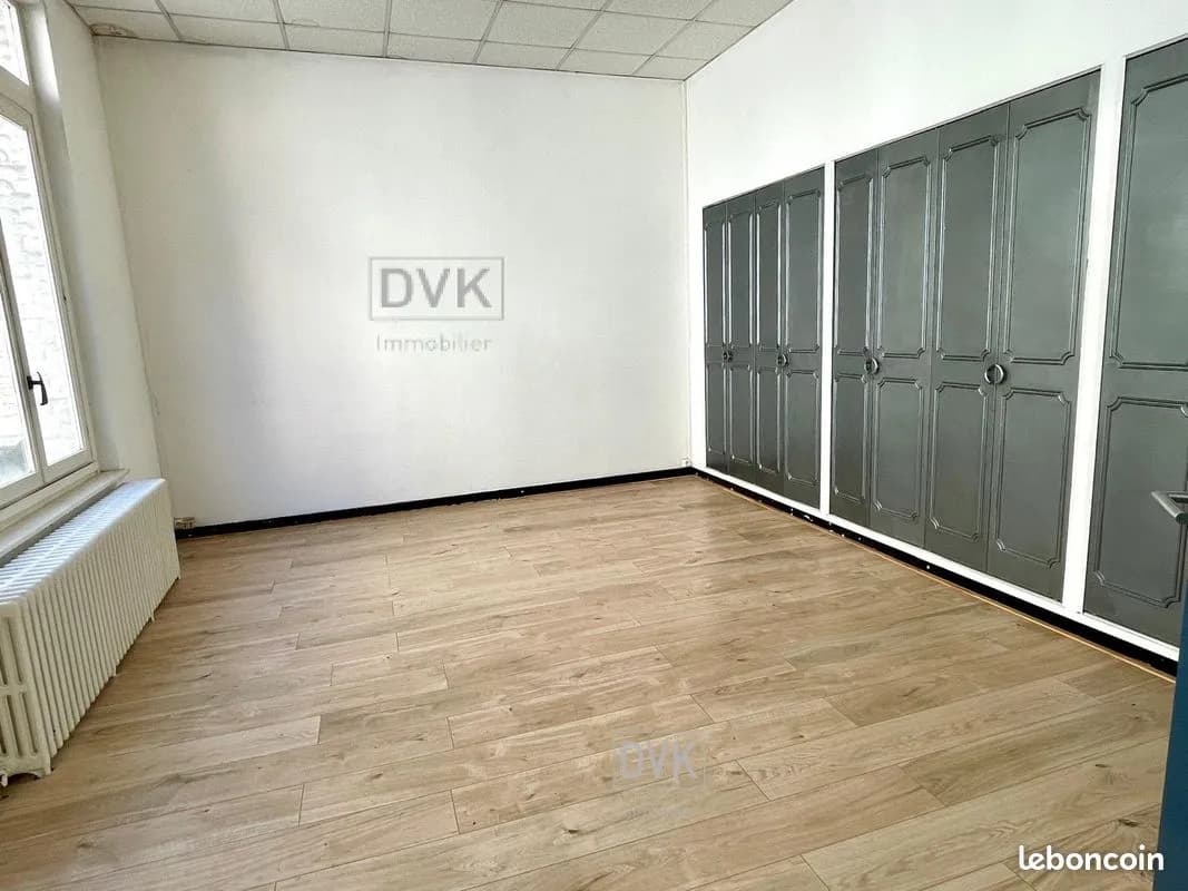 Immeuble 213 m² - Photo 1