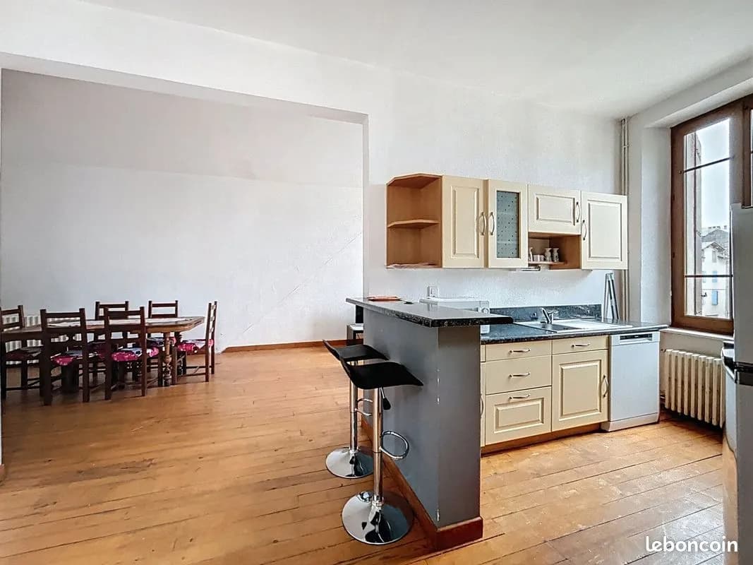 Immeuble 5 pièces 140 m² - Photo 1