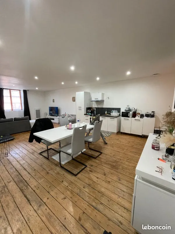Immeuble de rapport 3 pièces 270 m² - Photo 1