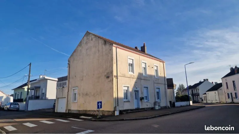IMMEUBLE DE RAPPORT - 9,15 % DE RENTABILITÉ - 3 APPARTEMENTS LOUÉS - CASH-FLOW POSITIF- investissement clé en main - Photo 1