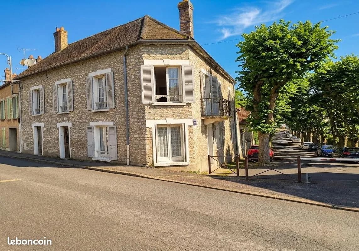Immeuble de rapport 10 pièces 215 m² - Photo 1