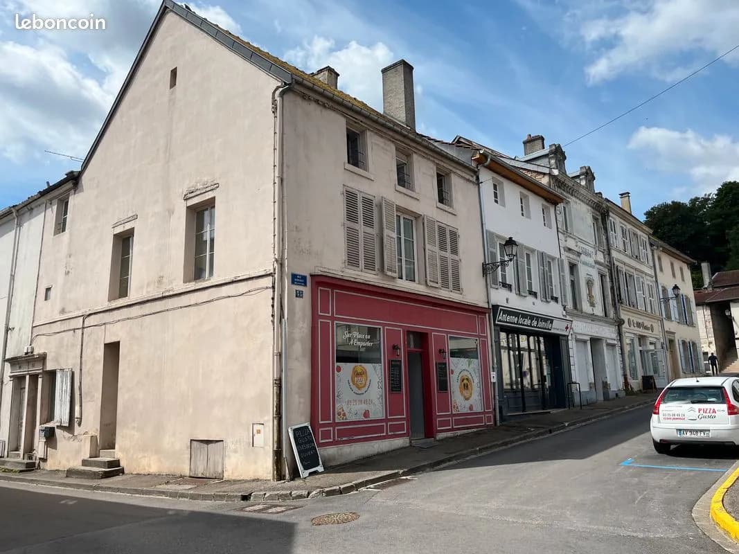 Immeuble de rapport Joinville, très bon état, 2 meublés+ un bail 3/6/9 - Photo 1