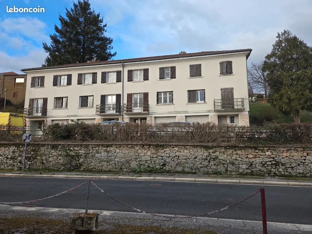 Immeuble 5 pièces 360 m² - Photo 1