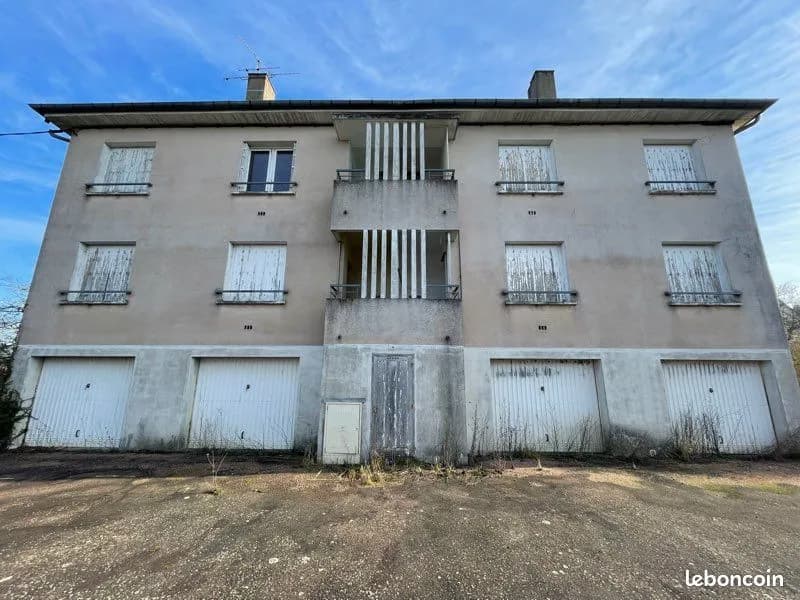 Immeuble 12 pièces 250 m² - Photo 1