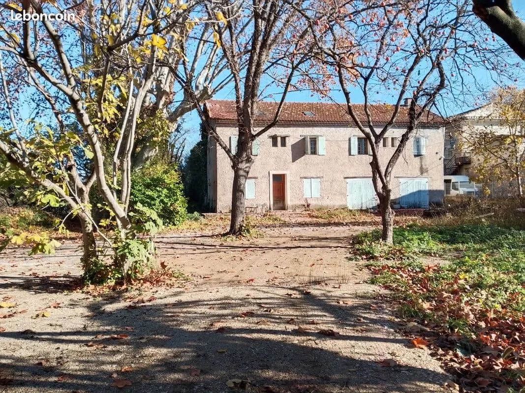 Immeuble 10 pièces 450 m² - Photo 1