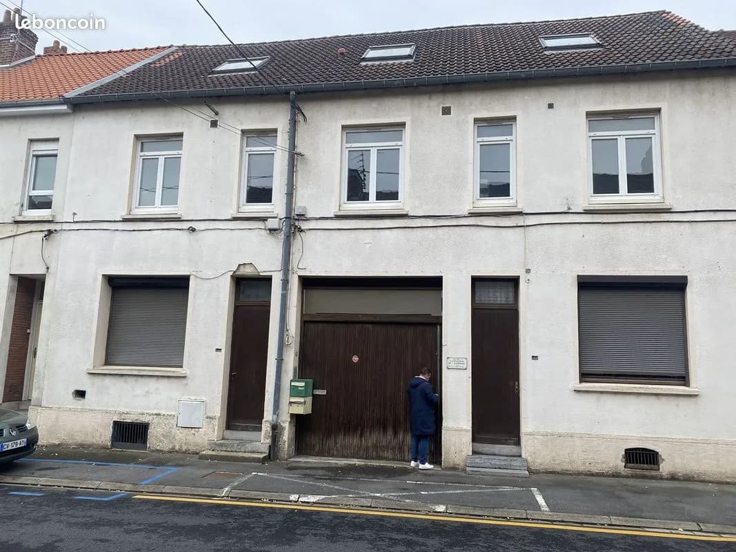 Immeuble de rapport 3 pièces 370 m² - Photo 1