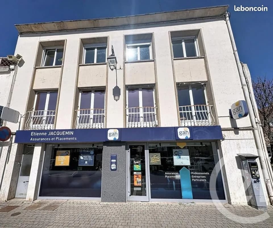 Immeuble 250 m² - Photo 1