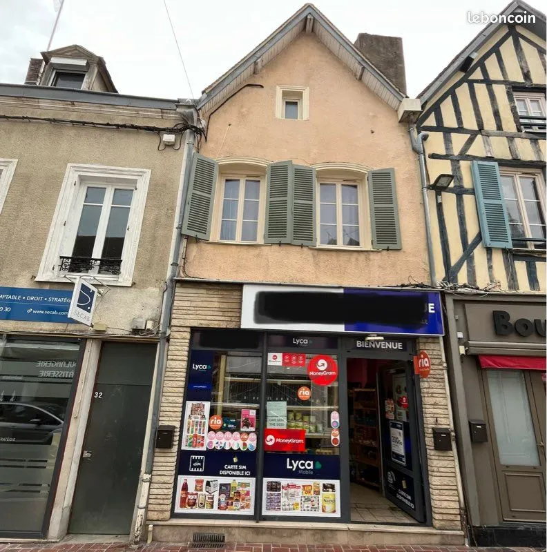Immeuble 2 pièces 150 m² - Photo 1