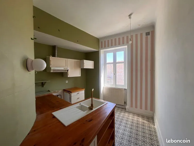 Immeuble 14 pièces 225 m² - Photo 1