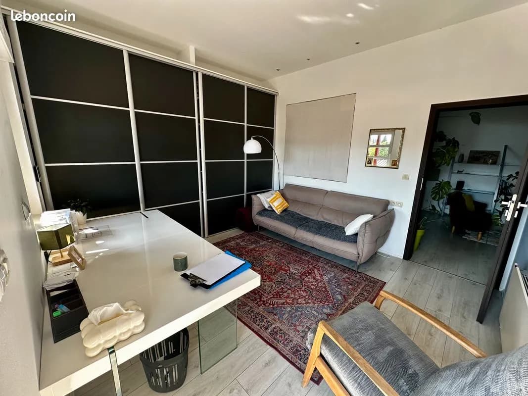 Investissement locatif - Pôle santé 98 m² loué - Mix professions santé & tertiaire - Rentabilité attractif - Photo 1