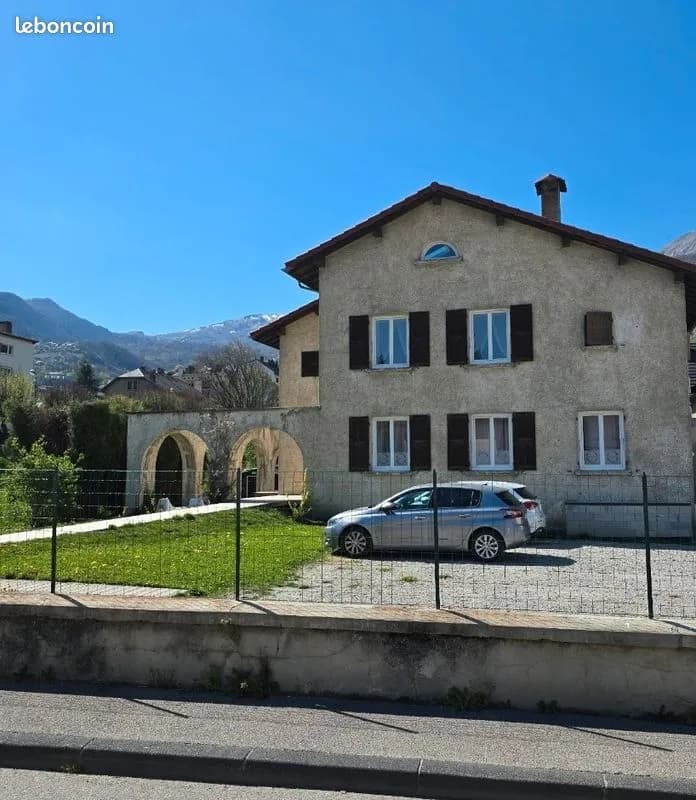 Maison avec 4 appartements + Combles - Photo 1