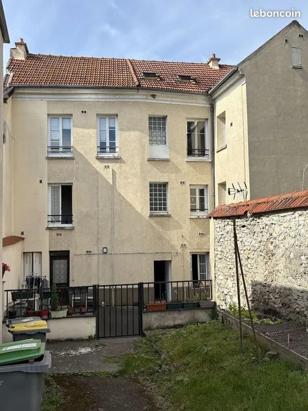 Immeuble de rapport 7 pièces 245 m² - Photo 1