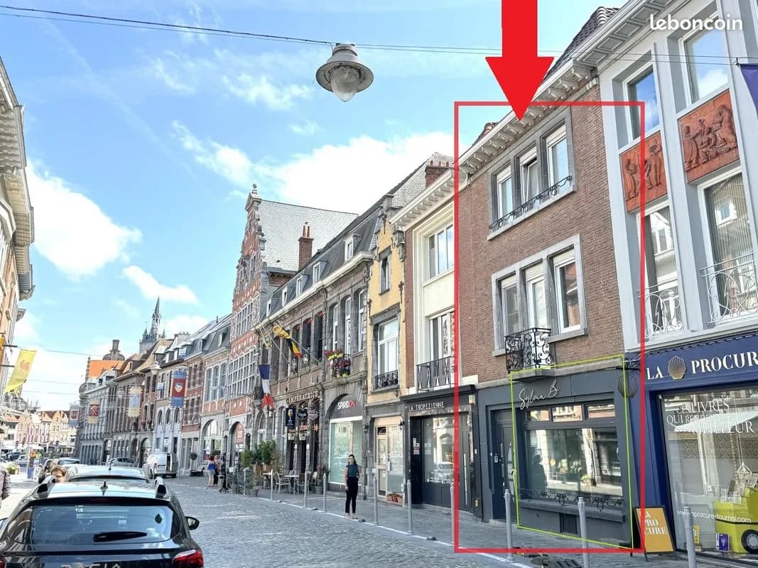 Immeuble rapport locatif, Tournai Grand Place, Belgique - Photo 1