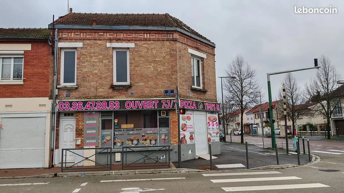 Immeuble de rapport 10 pièces 182 m² - Photo 1