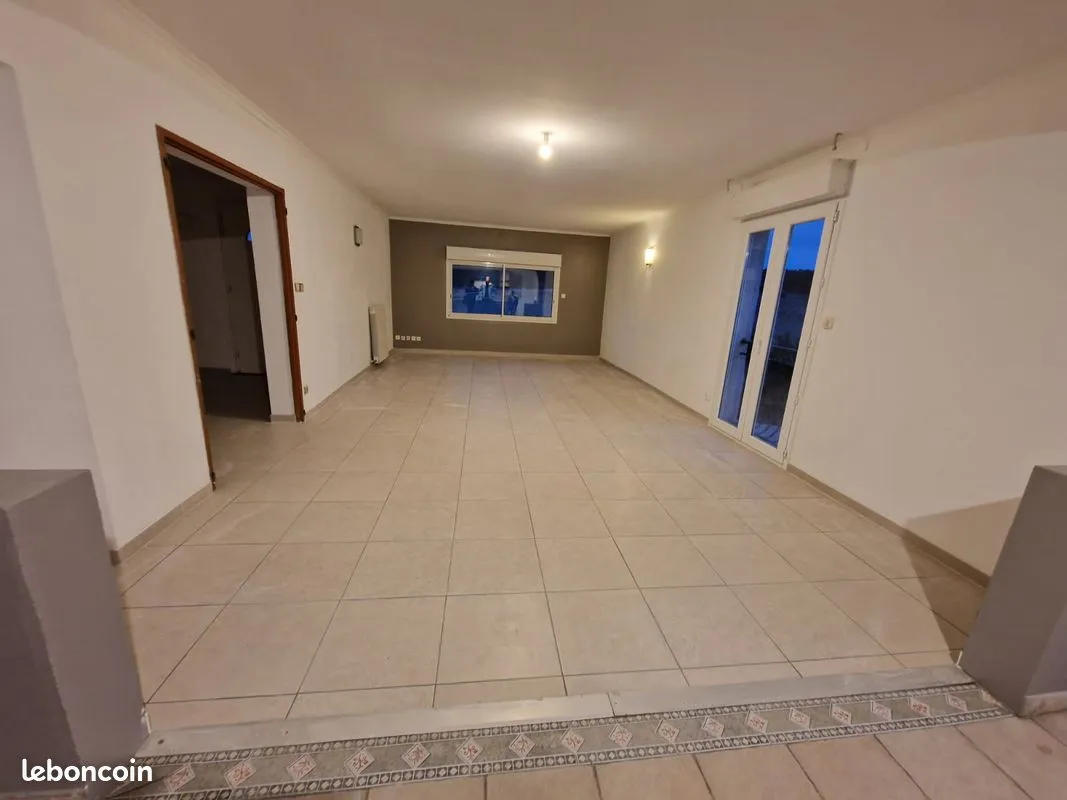 Villa immeuble - Photo 1