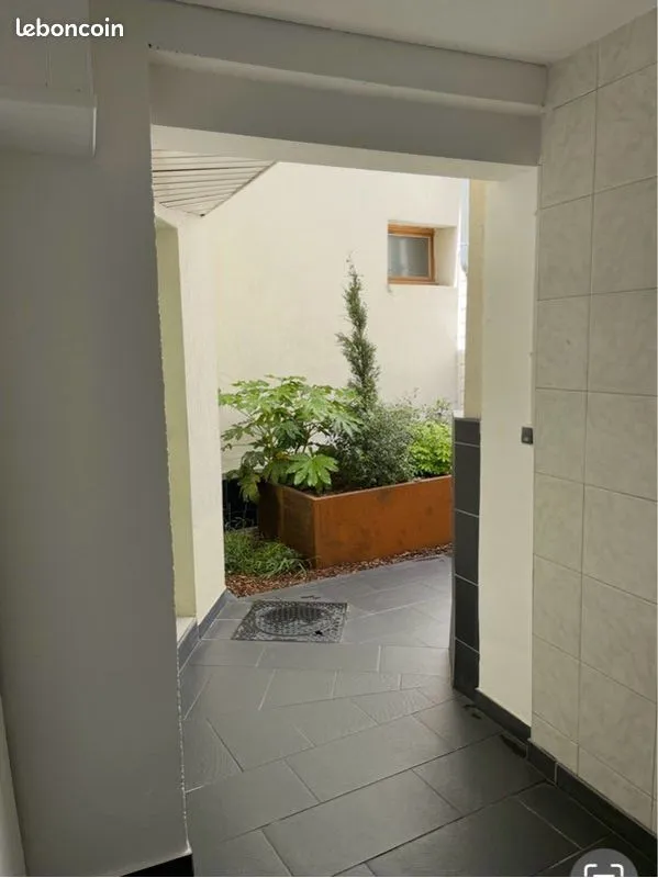 Immeuble de rapport 15 pièces 261 m² - Photo 1