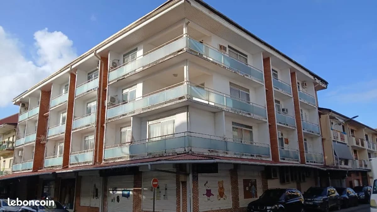 Immeuble 38 pièces 1680 m² - Photo 1