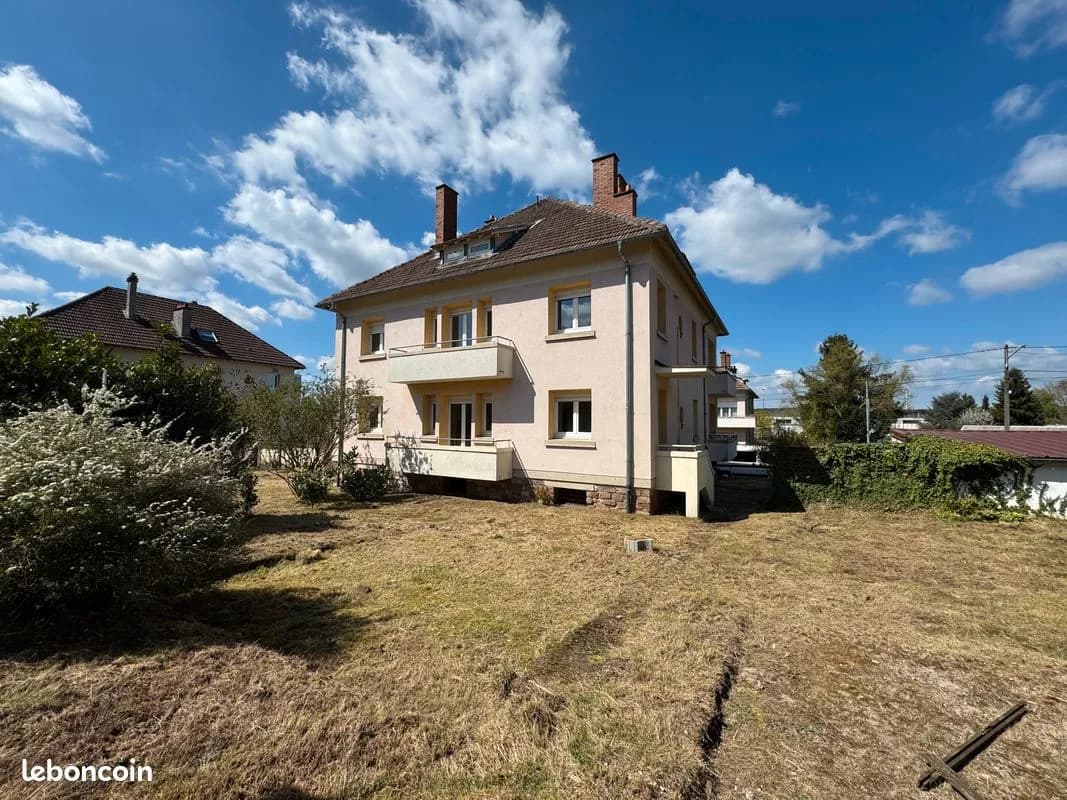Immeuble 10 pièces 240 m² - Photo 1