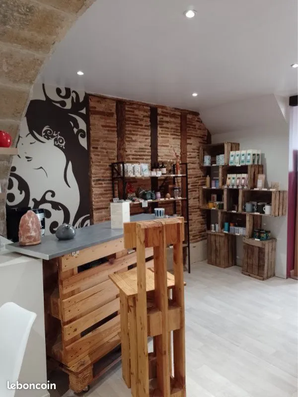 Local commercial et ensemble immobilier - Photo 1