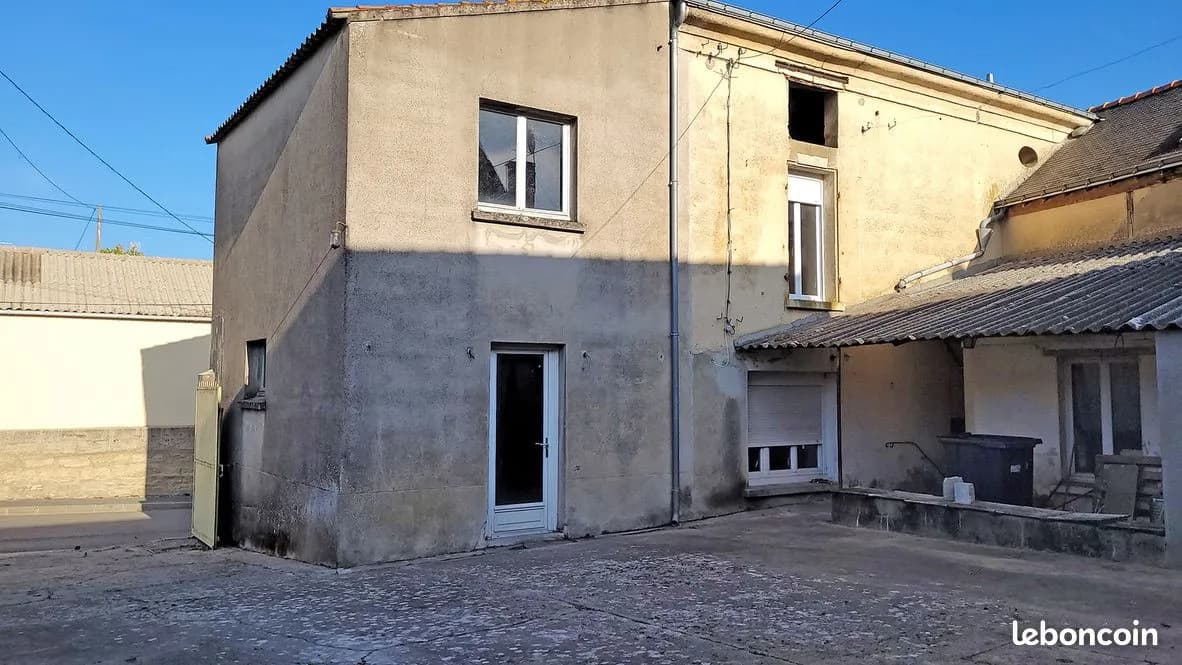 Ensemble immobilier - Photo 1