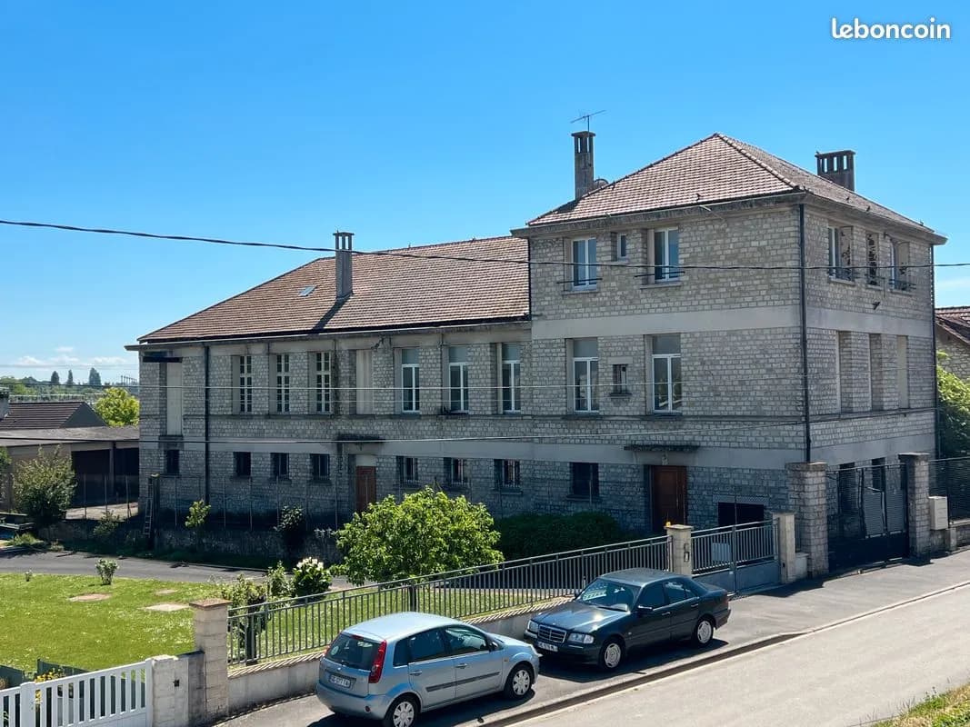 Vente immeuble 1.000 m Varennes-Sur-Seine (77130) 850.000 euros - Photo 1