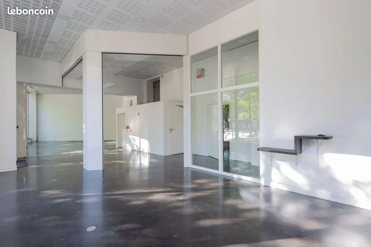 Immeuble 500 m² - Photo 1