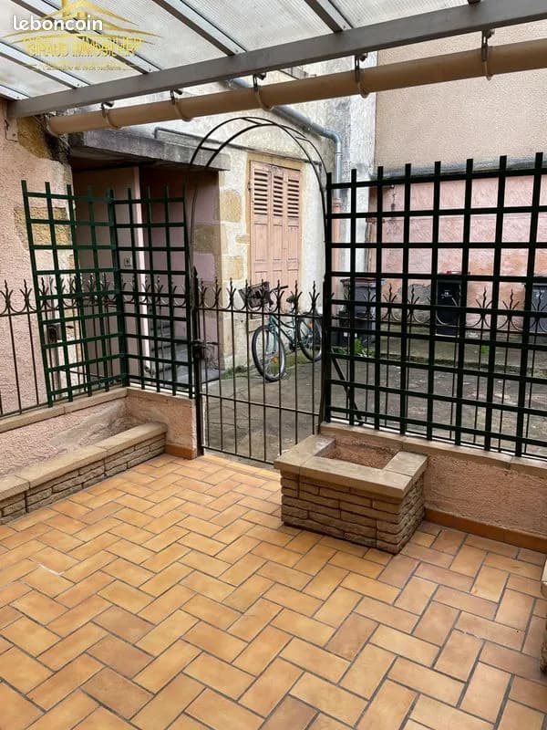Immeuble 170 m² - Photo 1