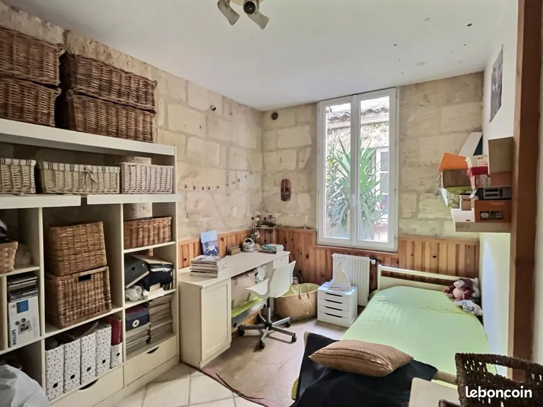 Immeuble 155 m² - Photo 1