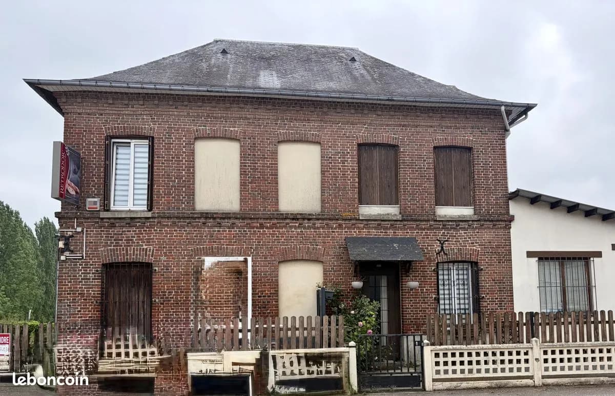 Immeuble 203 m² - Photo 1