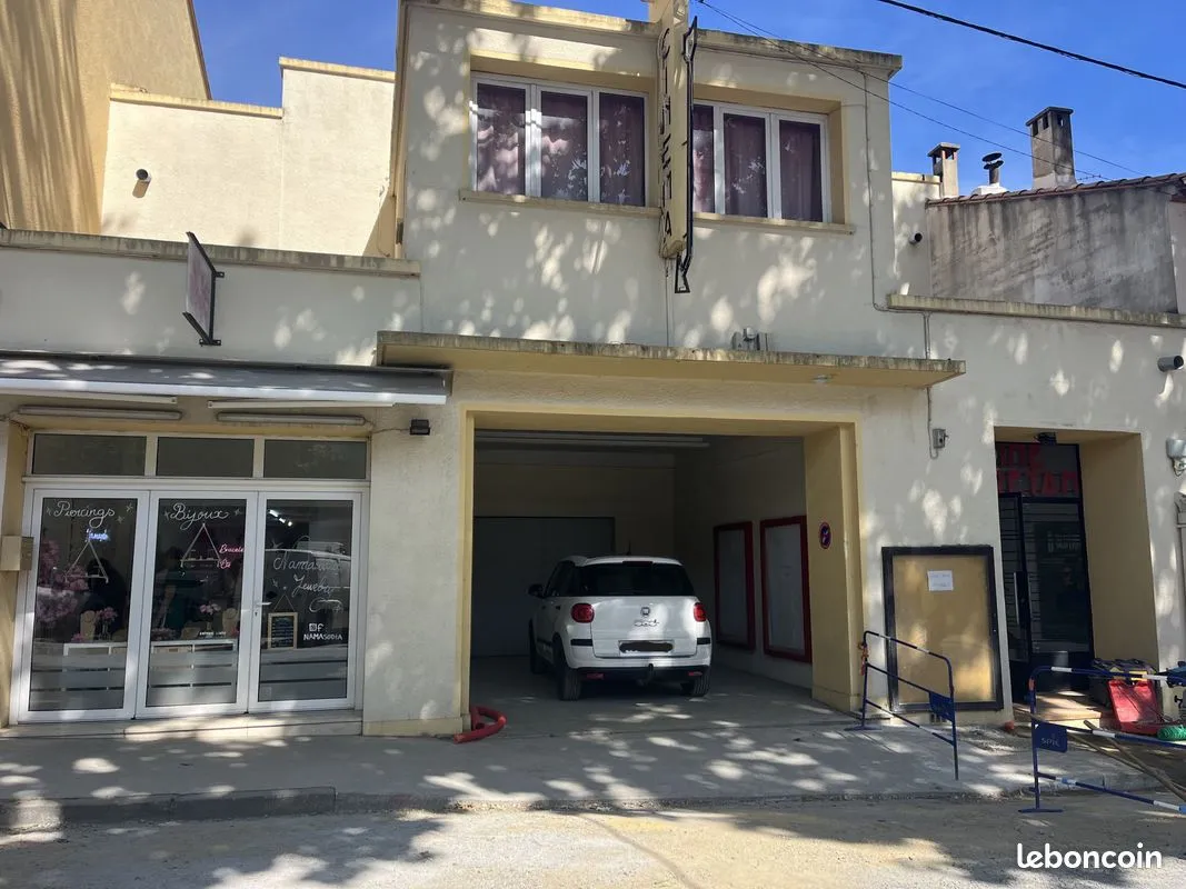 Immeuble 386 m² - Photo 1