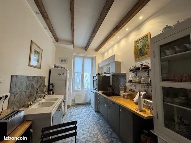 Immeuble 200 m² - Photo 1