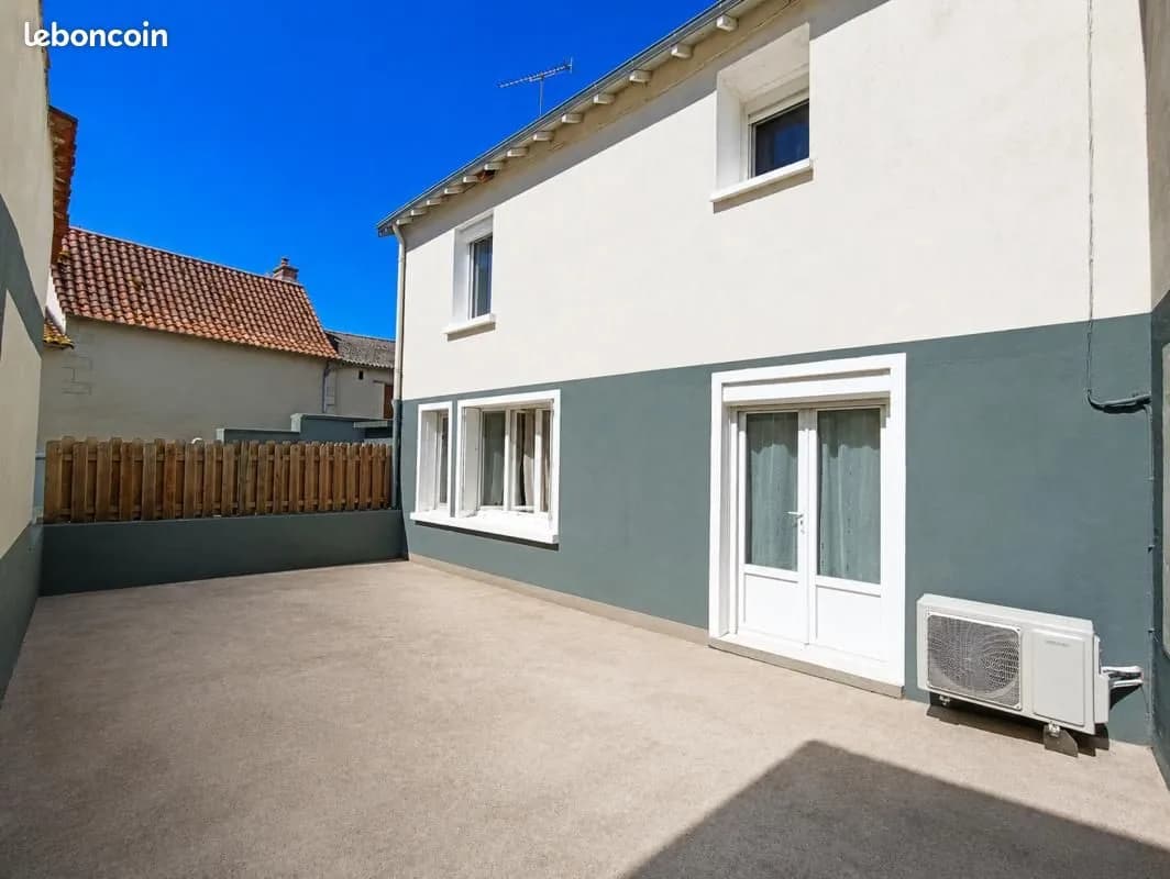 Immeuble 215 m² - Photo 1