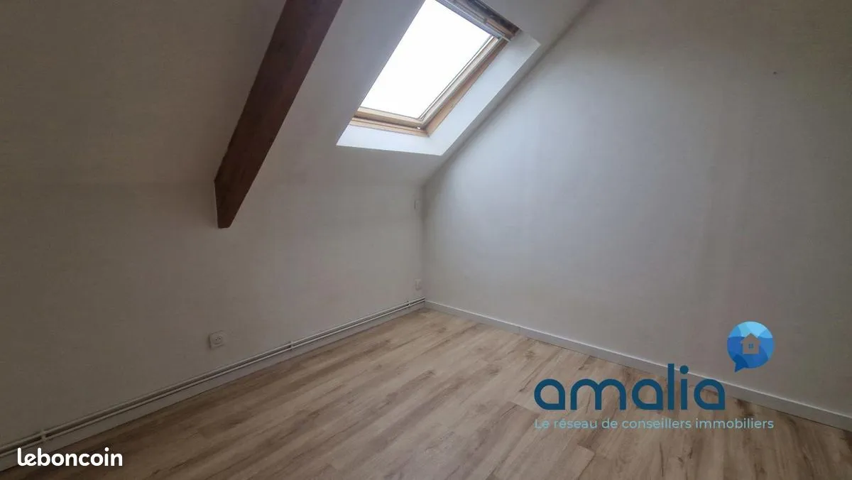 Immeuble 111 m² - Photo 1
