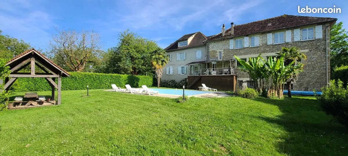 ENSEMBLE IMMOBILIER maison 270000+immeuble 5 appartements 180000 - Photo 1