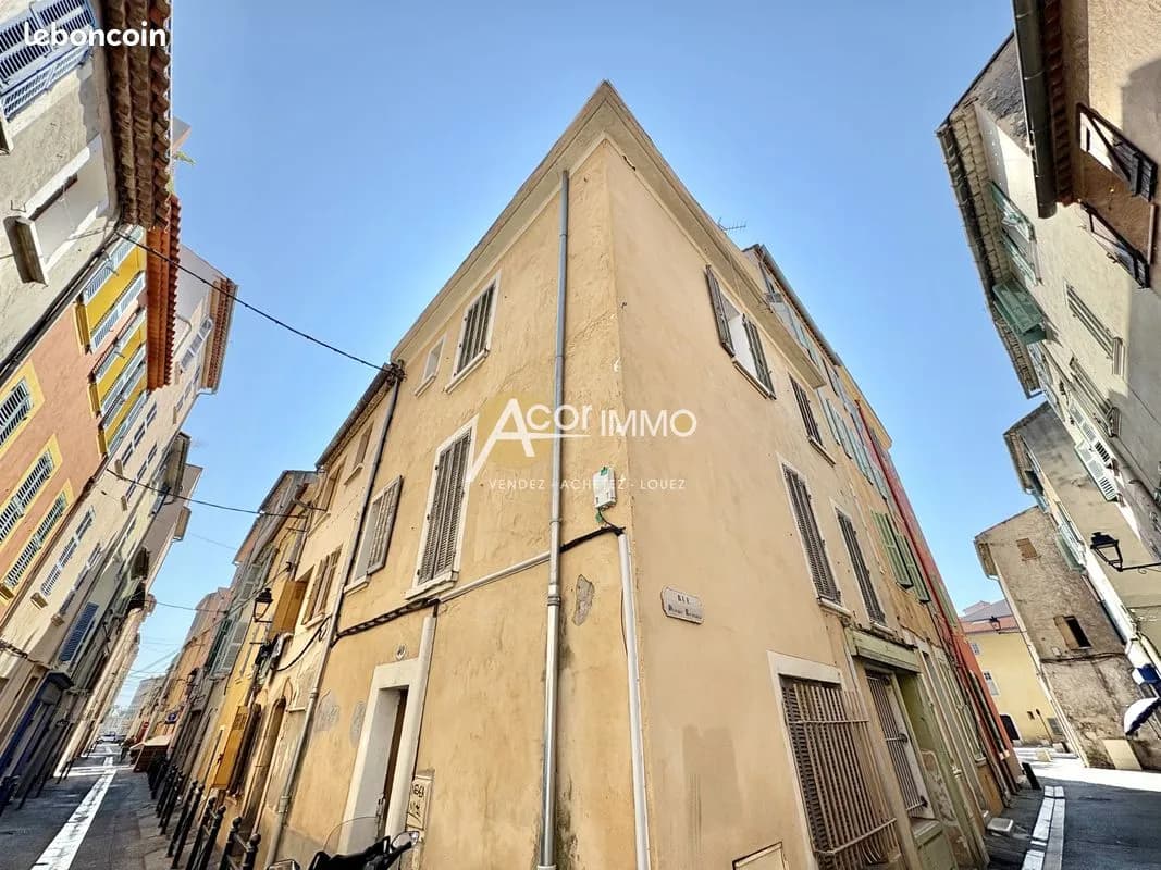Immeuble de rapport 110 m² - Photo 1