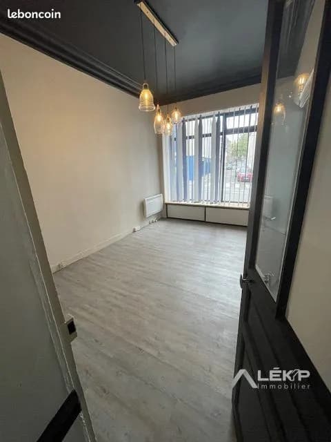 Immeuble 65 m² - Photo 1