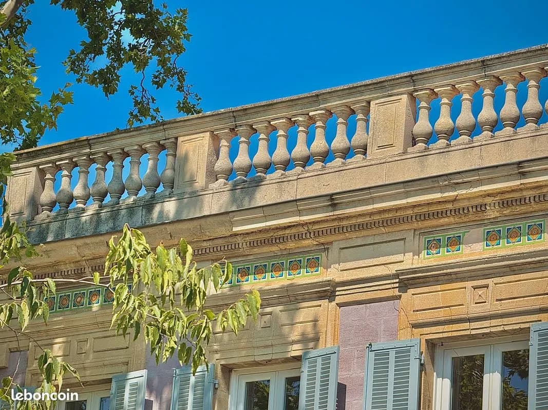 Ensemble immobilier de 10 appartements rénovés - 430 m² - Parc de 3600m2 et piscine - Avignon - Photo 1