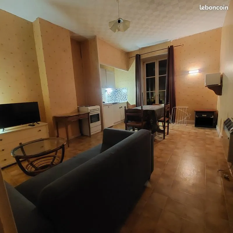 Immeuble 18 pièces 300 m² - Photo 1
