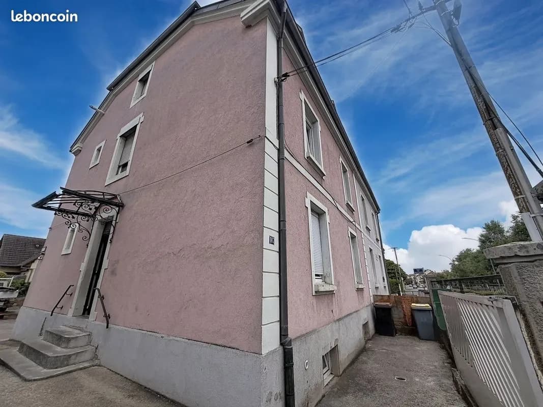 Immeuble de rapport 10 pièces 200 m² - Photo 1