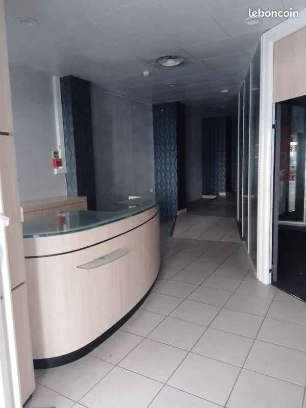 Immeuble 303 m² - Photo 1