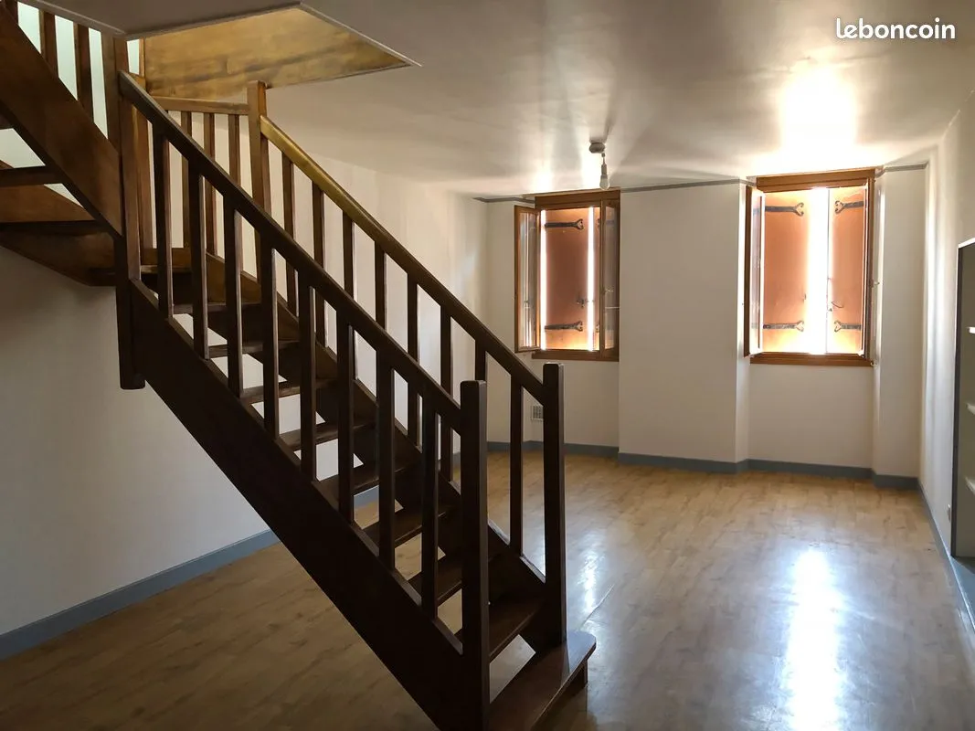 Immeuble de rapport 9 pièces 182 m² - Photo 1