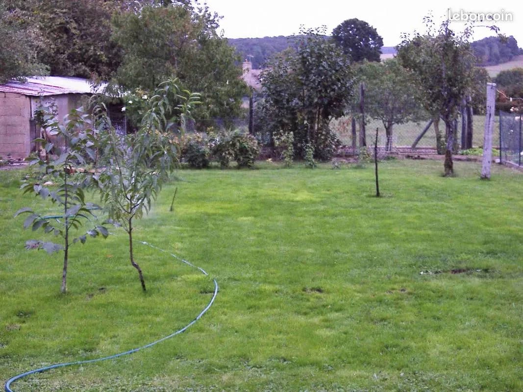 A LA HUTTE Vend Immeuble de rapport A 10 mn d'Alençon Surface 262 m2 - Photo 1