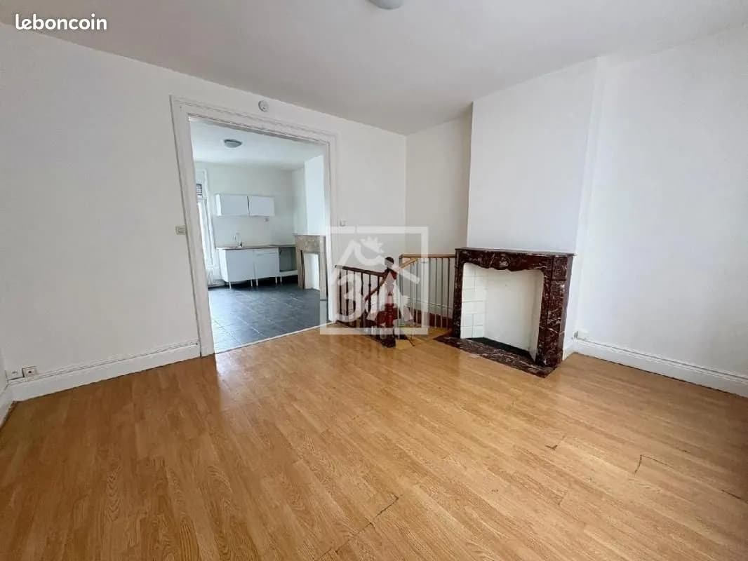 Immeuble 213 m² - Photo 1